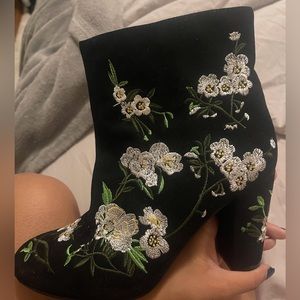 Embroidered floral print heel booty